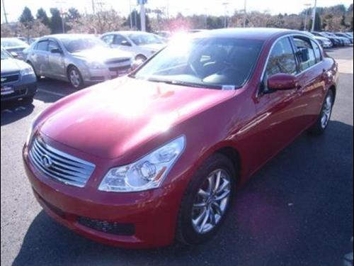 Infiniti G35 2007 photo 2