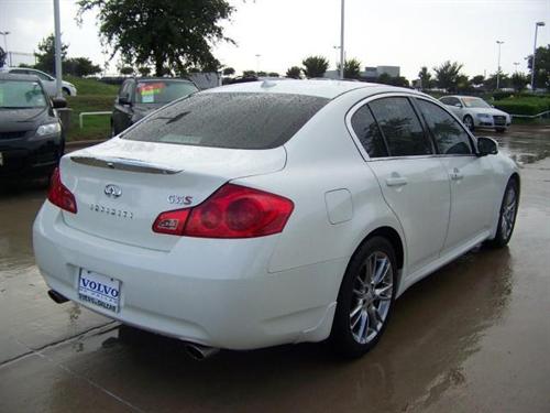 Infiniti G35 2007 photo 2