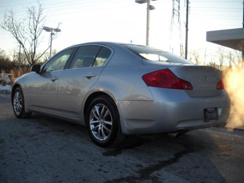 Infiniti G35 2007 photo 3