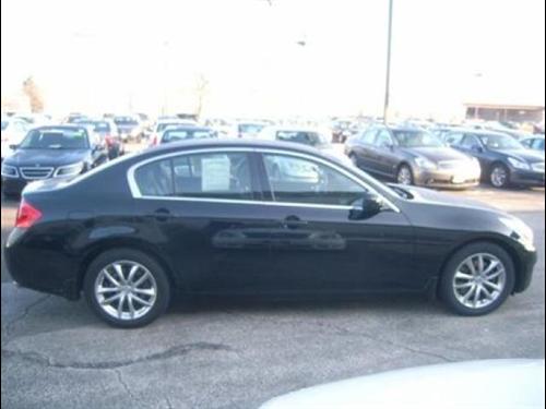 Infiniti G35 2007 photo 3