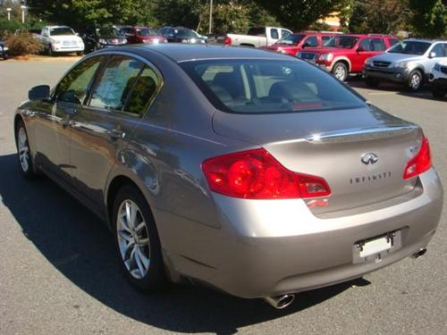 Infiniti G35 2007 photo 2