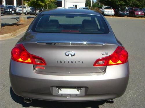 Infiniti G35 2007 photo 3