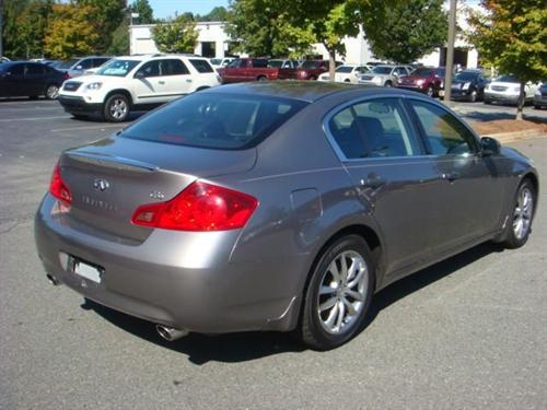 Infiniti G35 2007 photo 4