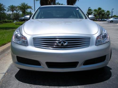 Infiniti G35 2007 photo 2