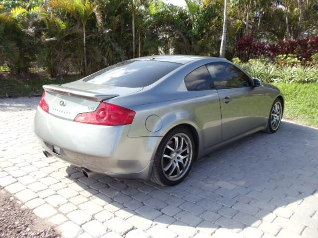 Infiniti G35 2007 photo 2