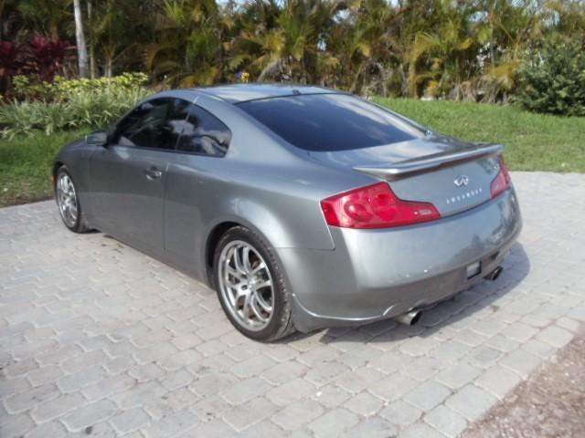 Infiniti G35 2007 photo 4
