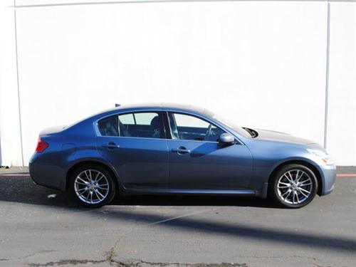 Infiniti G35 2007 photo 2