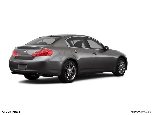 Infiniti G35 2007 photo 3
