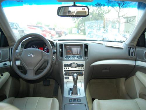 Infiniti G35 2007 photo 3