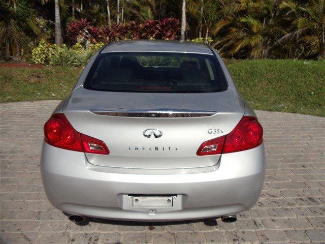 Infiniti G35 2007 photo 3