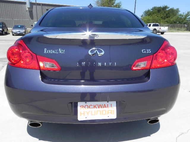 Infiniti G35 2007 photo 3