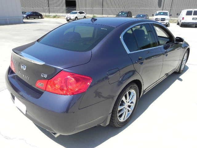 Infiniti G35 2007 photo 4