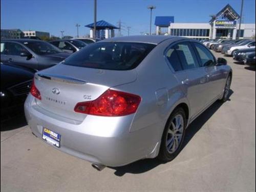 Infiniti G35 2007 photo 4