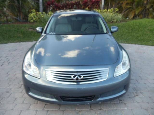 Infiniti G35 2007 photo 1