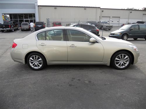 Infiniti G35 2007 photo 3