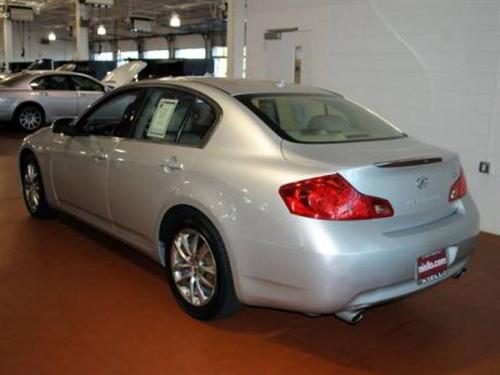 Infiniti G35 2007 photo 2