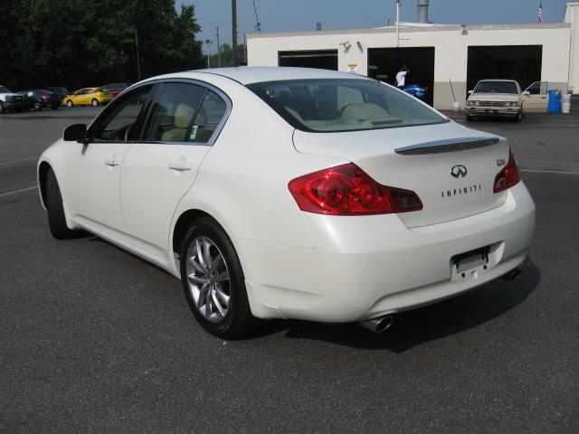 Infiniti G35 2007 photo 1