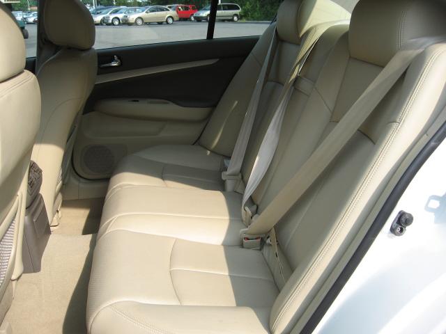 Infiniti G35 2007 photo 3