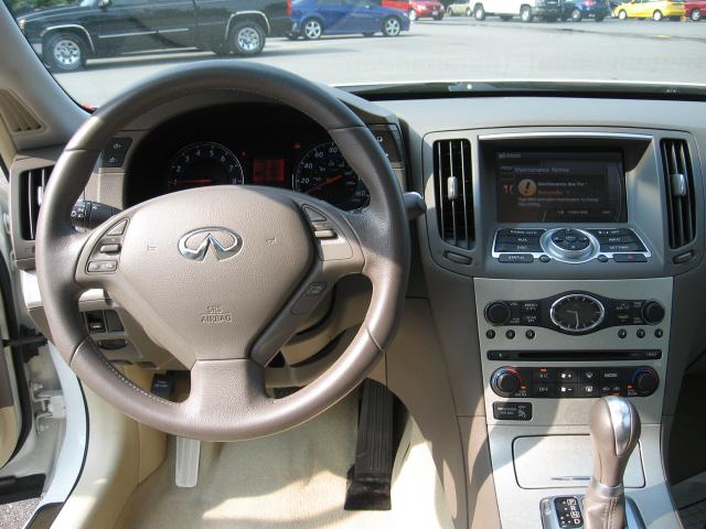 Infiniti G35 2007 photo 4