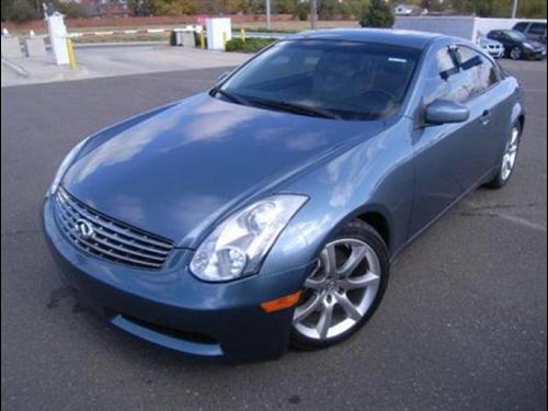 Infiniti G35 2007 photo 2
