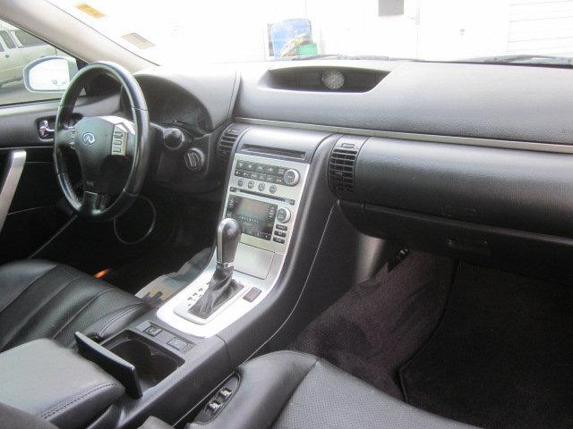Infiniti G35 2007 photo 2