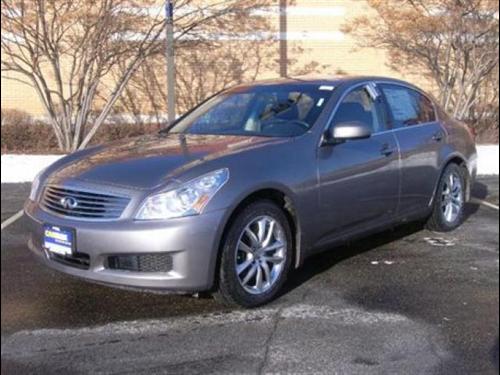 Infiniti G35 2007 photo 2