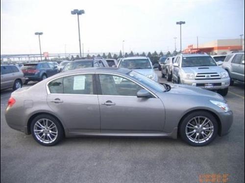 Infiniti G35 2007 photo 2