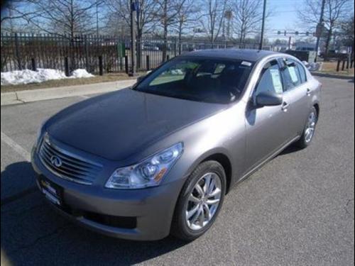 Infiniti G35 2007 photo 2