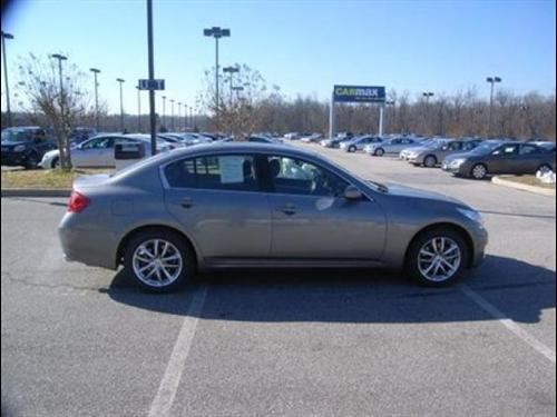Infiniti G35 2007 photo 3