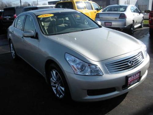 Infiniti G35 2007 photo 2