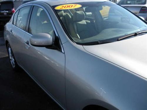 Infiniti G35 2007 photo 3