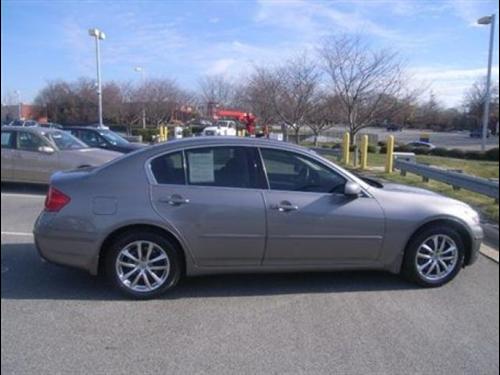 Infiniti G35 2007 photo 4