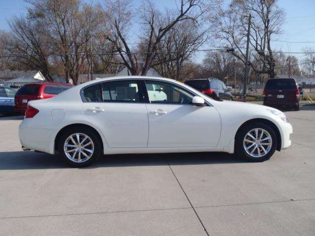 Infiniti G35 2007 photo 5