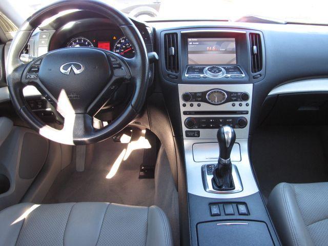 Infiniti G35 2007 photo 2