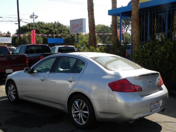 Infiniti G35 2007 photo 2