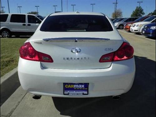 Infiniti G35 2007 photo 2