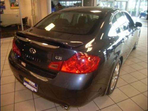 Infiniti G35 2007 photo 2
