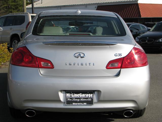 Infiniti G35 2007 photo 4
