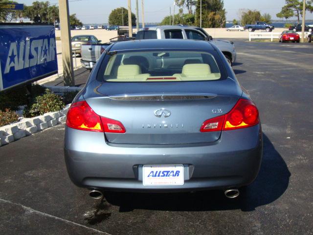 Infiniti G35 2007 photo 2