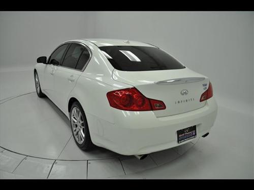 Infiniti G35 2007 photo 2