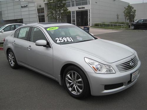 Infiniti G35 2007 photo 2