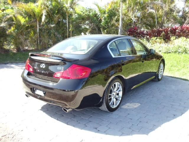 Infiniti G35 2007 photo 3