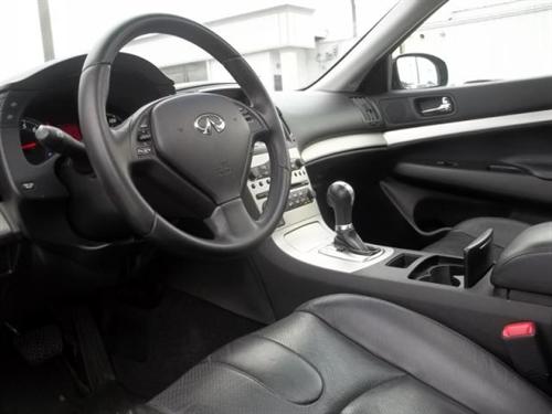 Infiniti G35 2007 photo 3