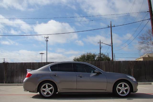 Infiniti G35 2007 photo 2