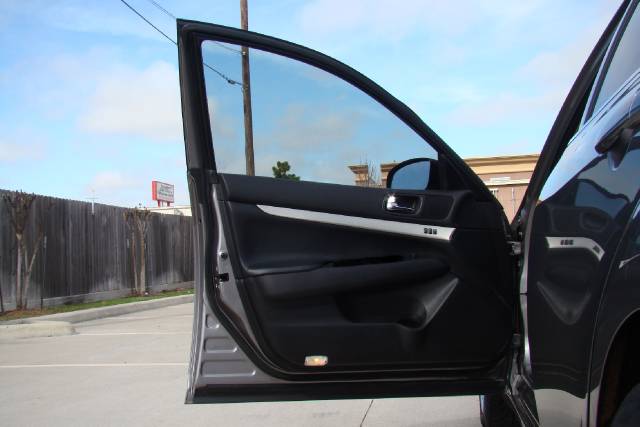 Infiniti G35 2007 photo 3