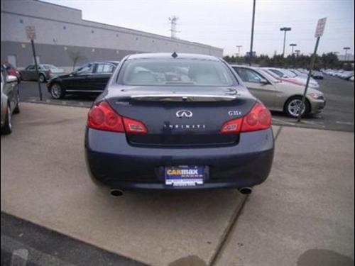 Infiniti G35 2007 photo 2