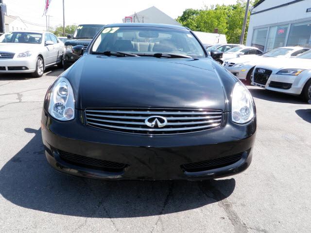 Infiniti G35 2007 photo 2