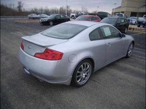 Infiniti G35 2007 photo 4