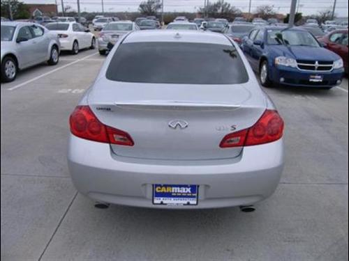 Infiniti G35 2007 photo 4