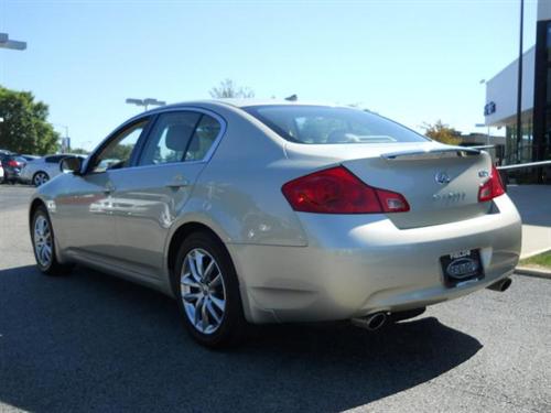 Infiniti G35 2007 photo 3